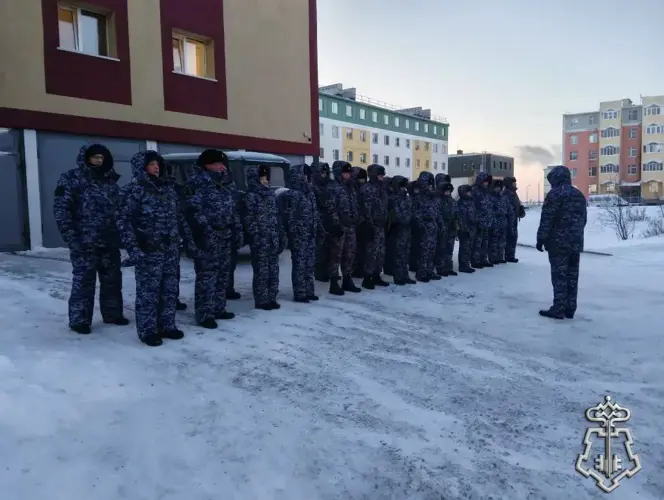 В преддверии Новогодних и Рождественских праздников на Чукотке проведен инструктаж сотрудников вневедомственной охраны 