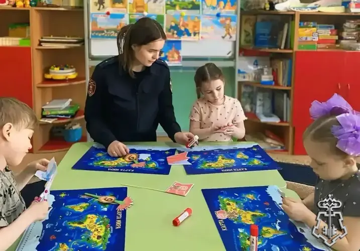 Символ памяти своими руками: в детском саду «Золотой ключ» города Певек прошел тематический мастер-класс к 9 Мая