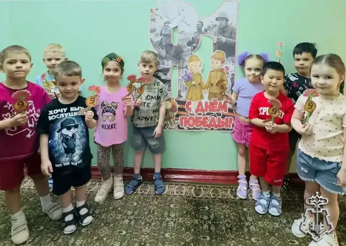Символ памяти своими руками: в детском саду «Золотой ключ» города Певек прошел тематический мастер-класс к 9 Мая