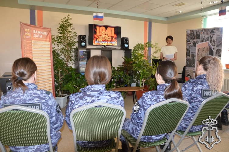 В Анадыре сотрудники Росгвардии почтили память героев Великой Отечественной войны