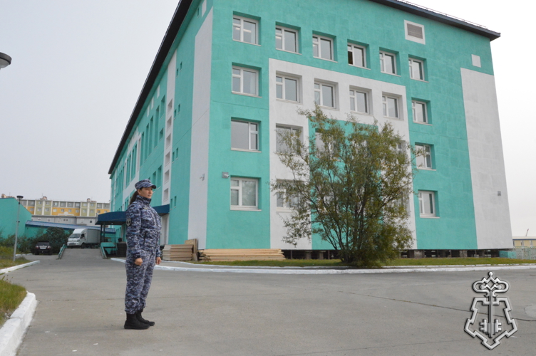 Сотрудники вневедомственной охраны обеспечили общественный порядок в День знаний на Чукотке